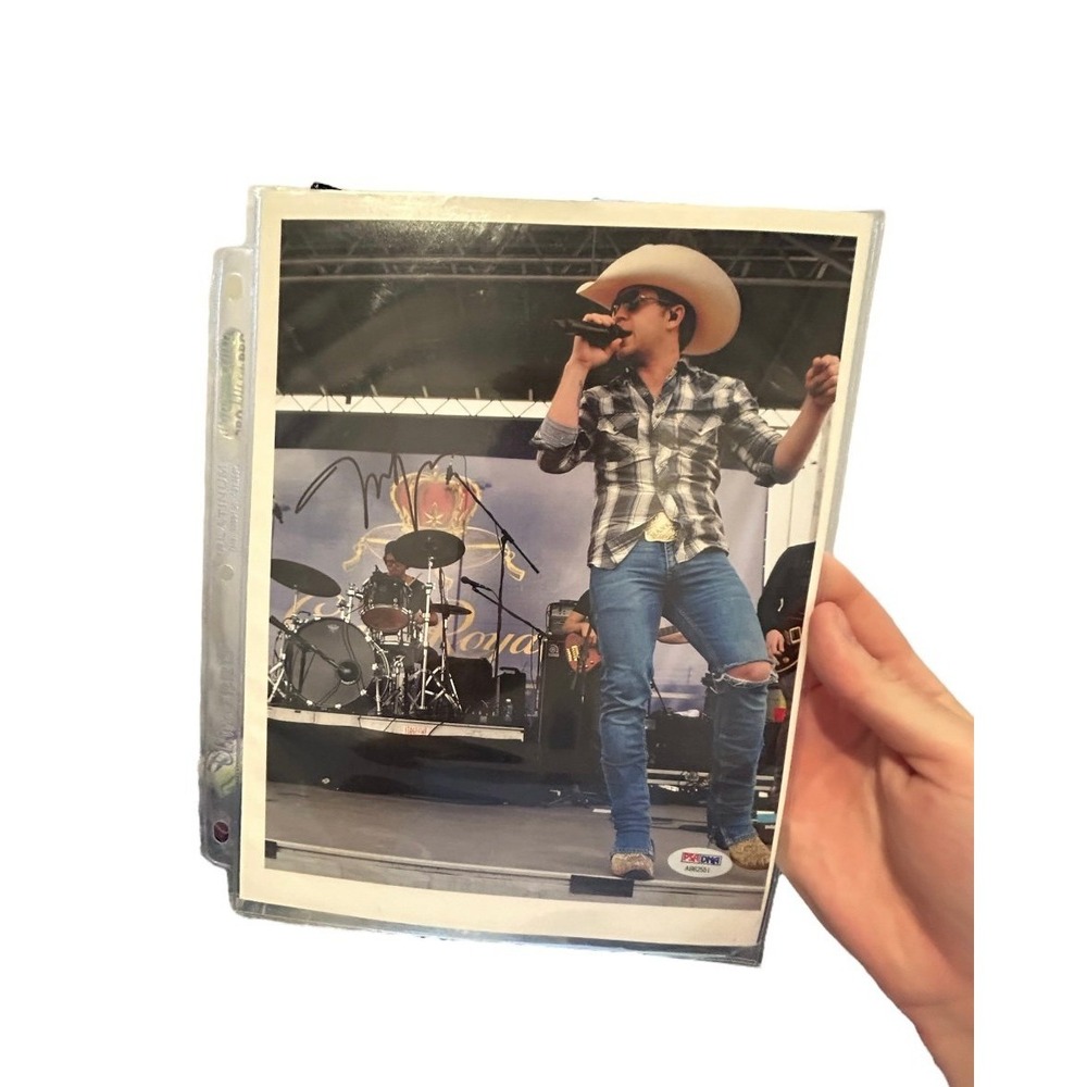 Justin Moore Signed Autographed 8x10 County Music Sing PSA Certified
